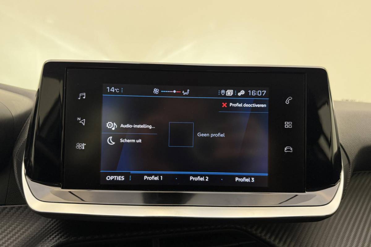 Peugeot 208 Peugeot 208 1.2 PureTech Blue Lease Active 75 PK | Handgeschakeld | Airco | Navigatie | Parkeersensor | Cruise Control | Licht Metalen Velgen | Camera | 1e eigenaar
