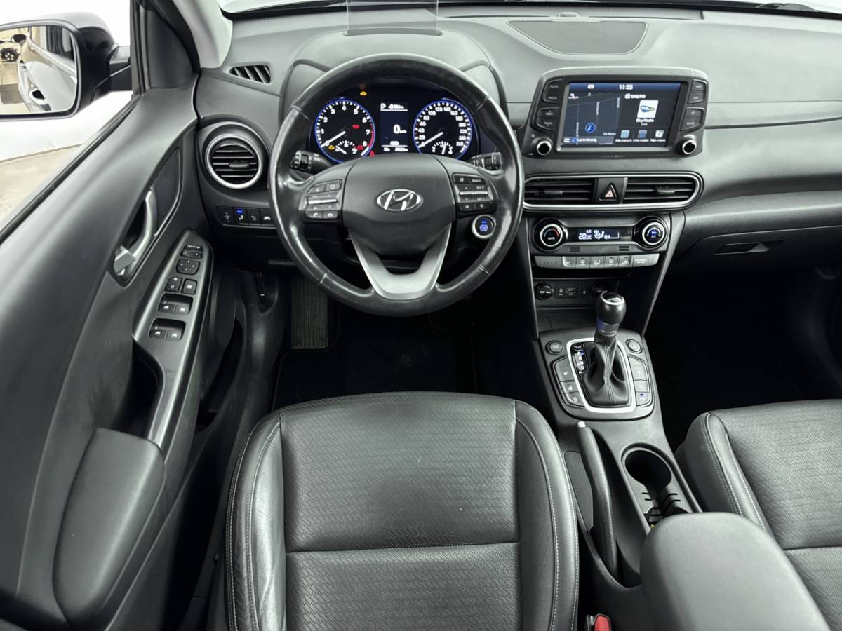 Hyundai Kona Hyundai Kona // 1.6 T-GDI 4WD Premium GRATIS BOVAG AFLEVERPAKKET T.W.V. 995,-