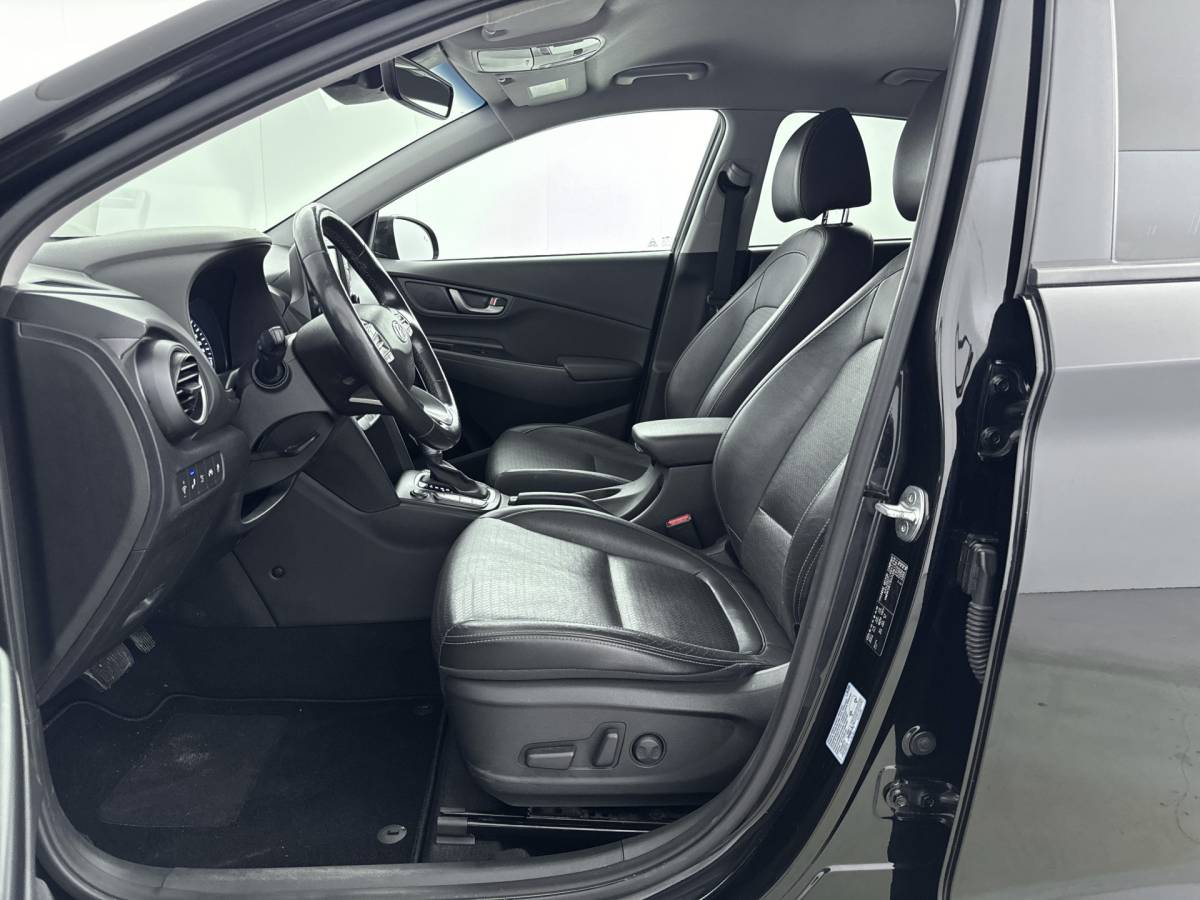 Hyundai Kona Hyundai Kona // 1.6 T-GDI 4WD Premium GRATIS BOVAG AFLEVERPAKKET T.W.V. 995,-