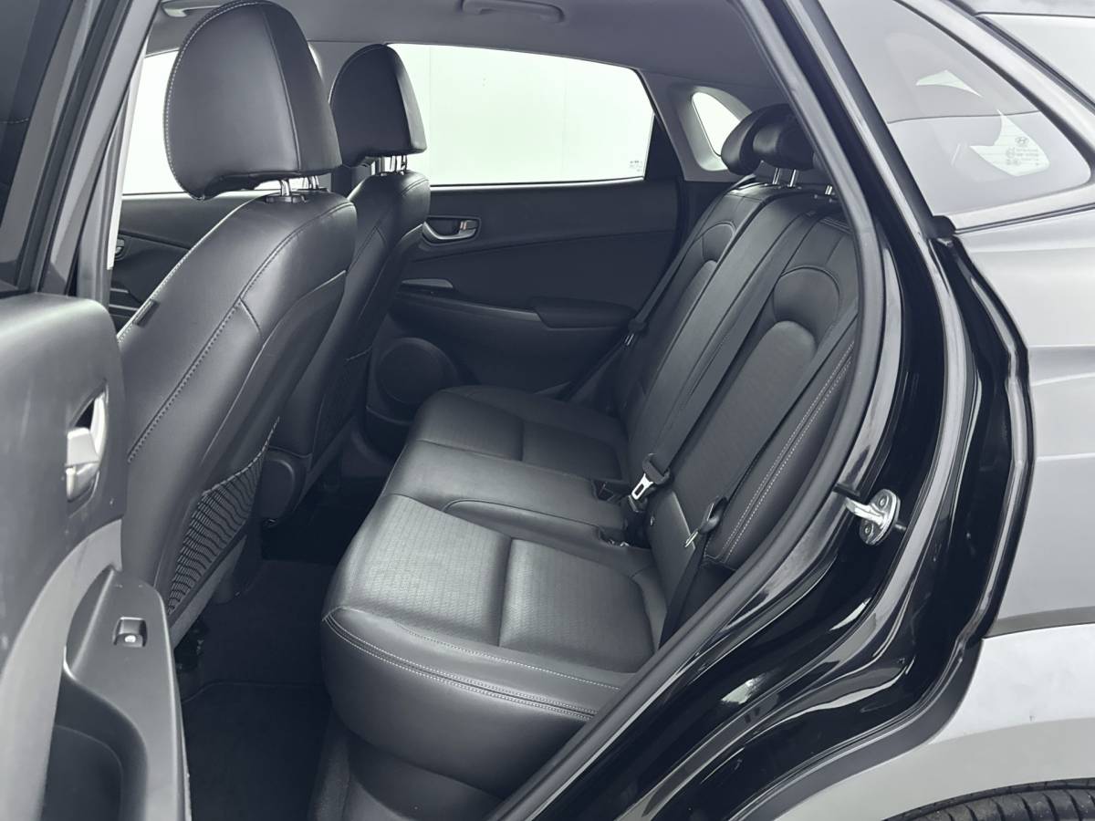 Hyundai Kona Hyundai Kona // 1.6 T-GDI 4WD Premium GRATIS BOVAG AFLEVERPAKKET T.W.V. 995,-