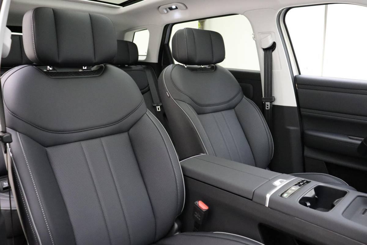 Jaecoo 7 Jaecoo 7 Exclusive | RIJKLAAR INCLUSIEF €2.500,- REGISTRATIEVOORDEEL | Glazen schuif-/ kanteldak | 7 jaar garantie tot 150.000 km | 360 3D Camera | Lederen bekleding | Stoelventilatie & verwarming | Elektrische achterklep | Apple Carplay/Android auto