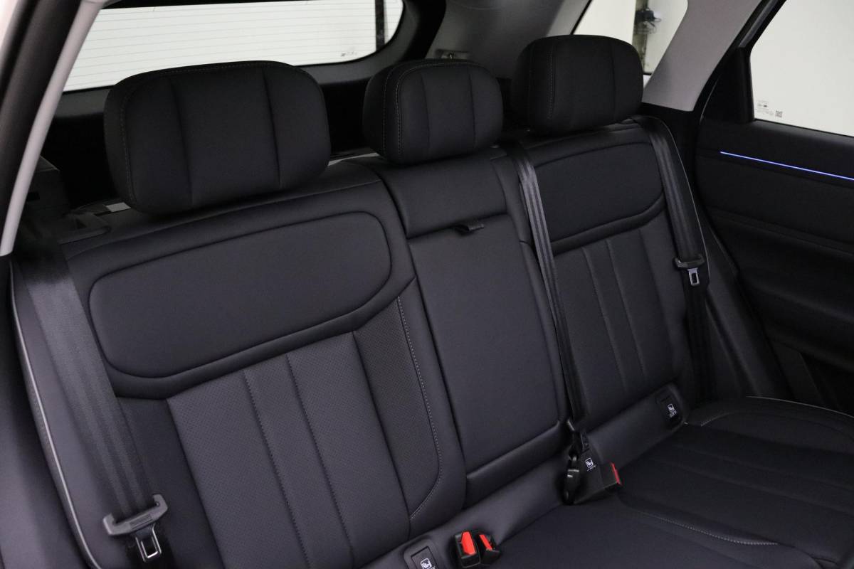 Jaecoo 7 Jaecoo 7 Exclusive | RIJKLAAR INCLUSIEF €2.500,- REGISTRATIEVOORDEEL | Glazen schuif-/ kanteldak | 7 jaar garantie tot 150.000 km | 360 3D Camera | Lederen bekleding | Stoelventilatie & verwarming | Elektrische achterklep | Apple Carplay/Android auto
