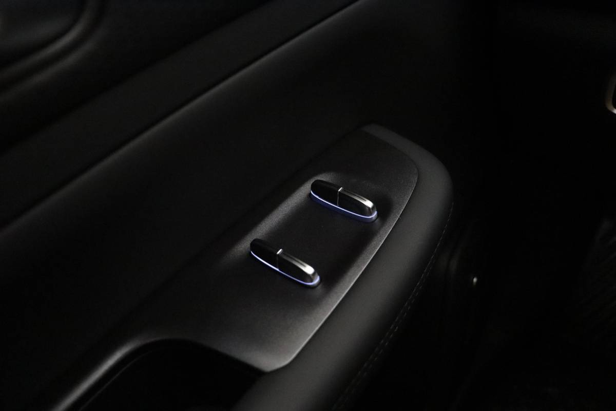 Jaecoo 7 Jaecoo 7 Exclusive | RIJKLAAR INCLUSIEF €2.500,- REGISTRATIEVOORDEEL | Glazen schuif-/ kanteldak | 7 jaar garantie tot 150.000 km | 360 3D Camera | Lederen bekleding | Stoelventilatie & verwarming | Elektrische achterklep | Apple Carplay/Android auto