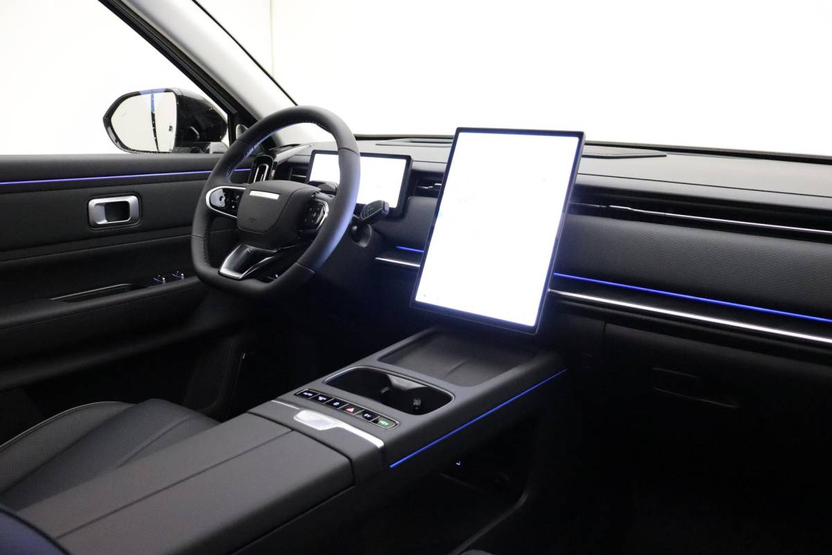 Jaecoo 7 Jaecoo 7 Exclusive | RIJKLAAR INCLUSIEF €2.500,- REGISTRATIEVOORDEEL | Glazen schuif-/ kanteldak | 7 jaar garantie tot 150.000 km | 360 3D Camera | Lederen bekleding | Stoelventilatie & verwarming | Elektrische achterklep | Apple Carplay/Android auto