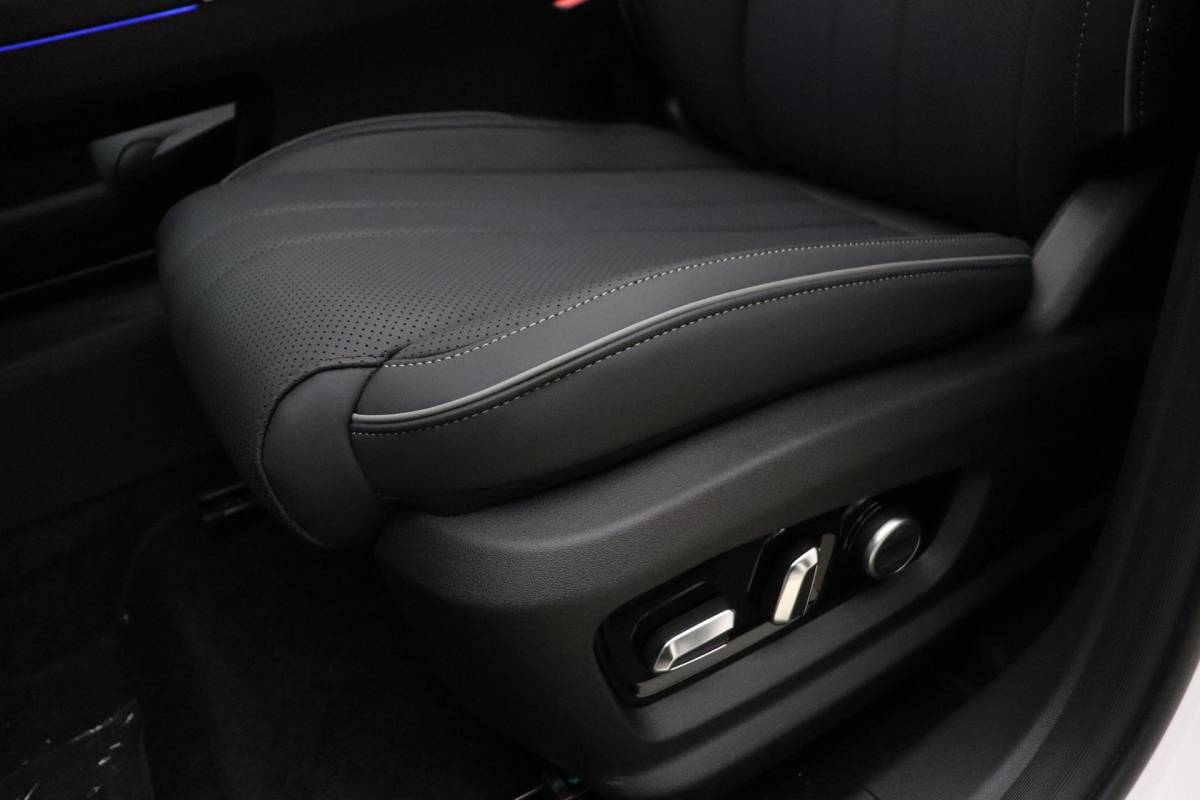 Jaecoo 7 Jaecoo 7 Exclusive | RIJKLAAR INCLUSIEF €2.500,- REGISTRATIEVOORDEEL | Glazen schuif-/ kanteldak | 7 jaar garantie tot 150.000 km | 360 3D Camera | Lederen bekleding | Stoelventilatie & verwarming | Elektrische achterklep | Apple Carplay/Android auto