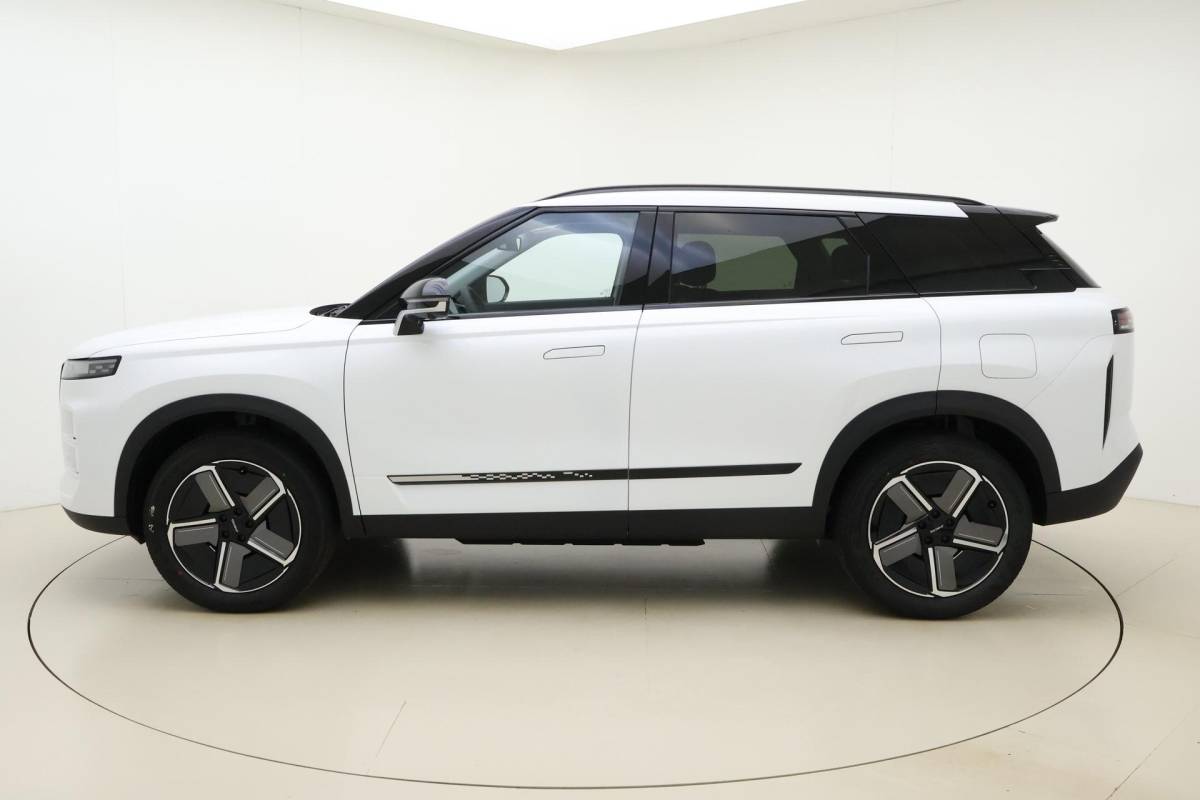 Jaecoo 7 Jaecoo 7 Exclusive | RIJKLAAR INCLUSIEF €2.500,- REGISTRATIEVOORDEEL | Glazen schuif-/ kanteldak | 7 jaar garantie tot 150.000 km | 360 3D Camera | Lederen bekleding | Stoelventilatie & verwarming | Elektrische achterklep | Apple Carplay/Android auto