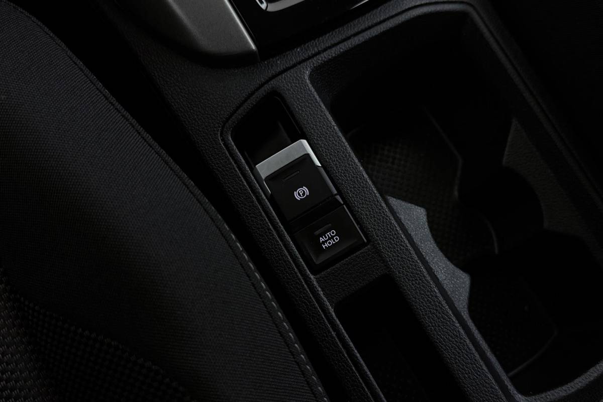 Volkswagen T-Roc Volkswagen T-Roc 1.0 TSI Style Business | Trekhaak | Org NL | Digital Cockpit | Camera | CarPlay |