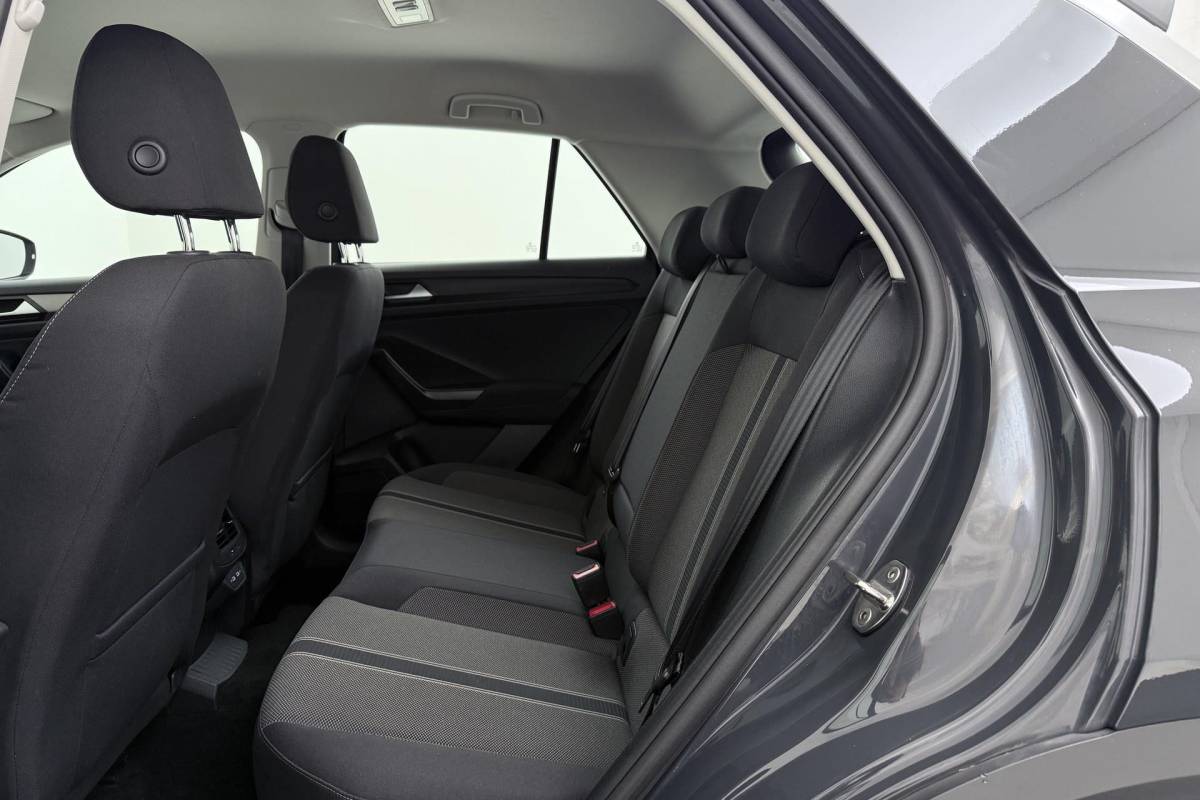 Volkswagen T-Roc Volkswagen T-Roc 1.0 TSI Style Business | Trekhaak | Org NL | Digital Cockpit | Camera | CarPlay |