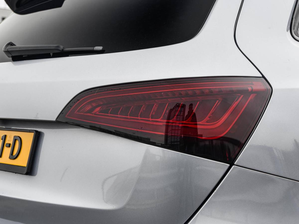 Audi SQ5 Audi SQ5 3.0 TDI SQ5 Plus quattro 341 PK Grijs Kenteken Panoramadak B&O Leder Standkachel 22″ excl. BTW