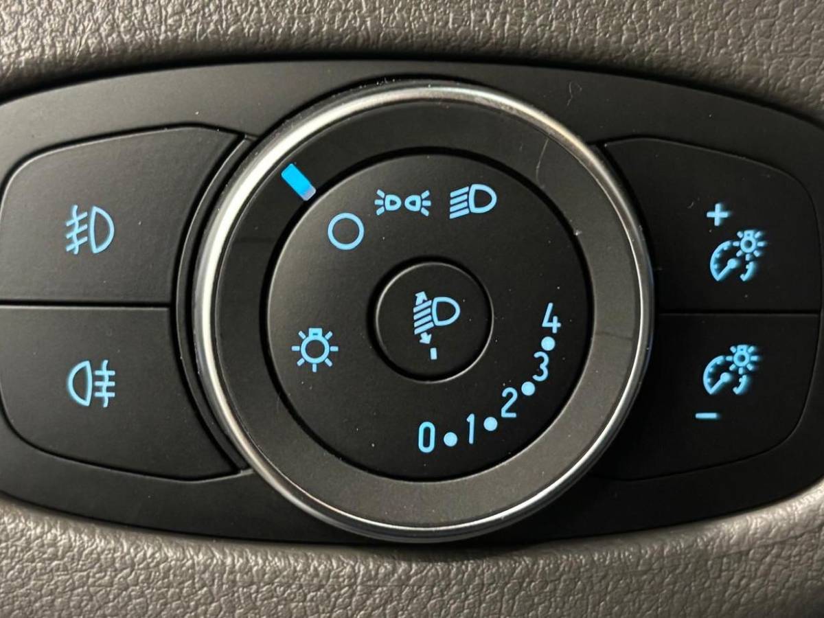 Ford Transit Connect Ford Transit Connect 1.5 EcoBlue Automaat L2 Trend RAPTOR EDITION Navigatie Airco Parkeersensoren Cruise Control 3Zits Camera DAB+
