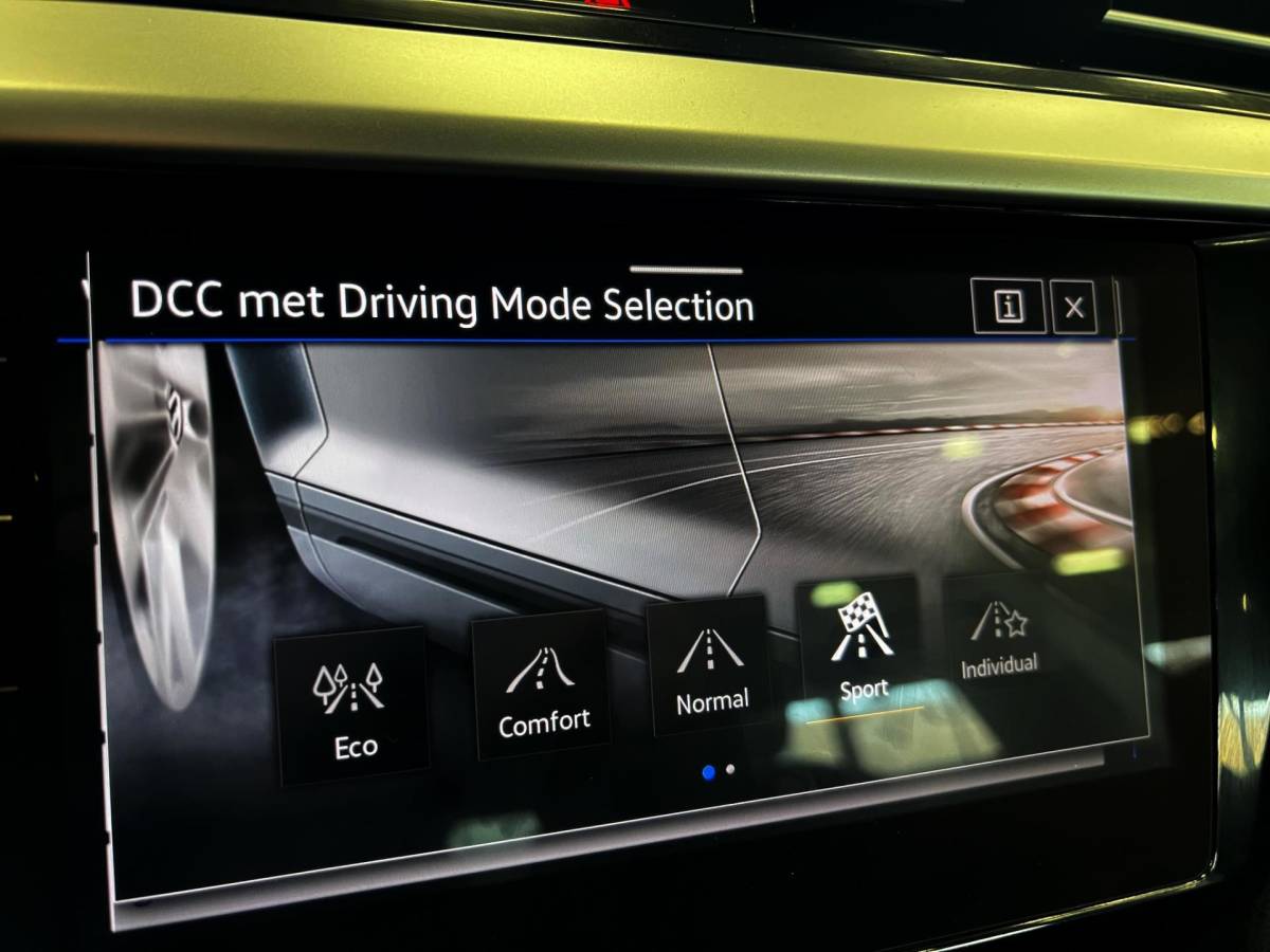 Volkswagen Arteon Volkswagen ARTEON GTE1.4 TSI 218pk DSG/AUT eHybrid R-Line PHEV Camera, Massage stoel, Adaptief cruise control