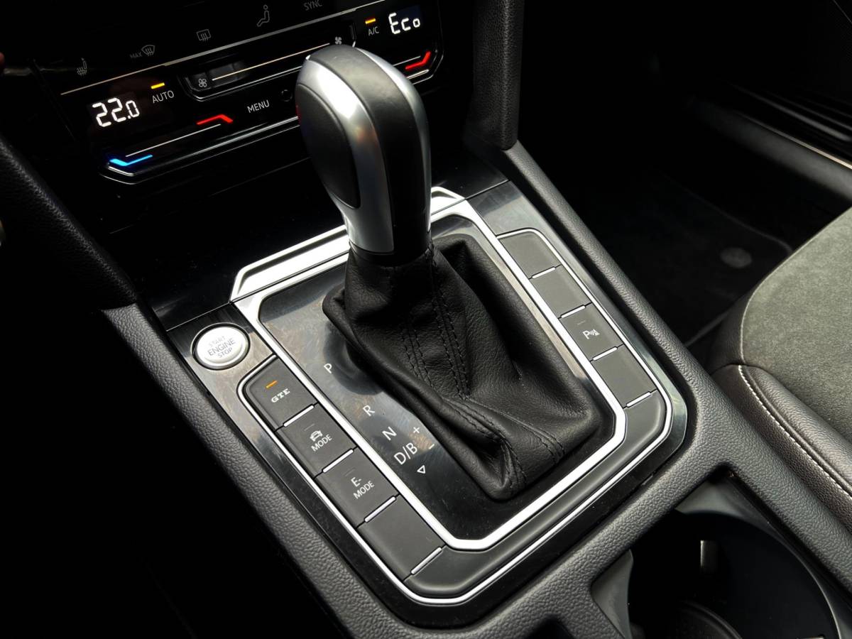 Volkswagen Arteon Volkswagen ARTEON GTE1.4 TSI 218pk DSG/AUT eHybrid R-Line PHEV Camera, Massage stoel, Adaptief cruise control