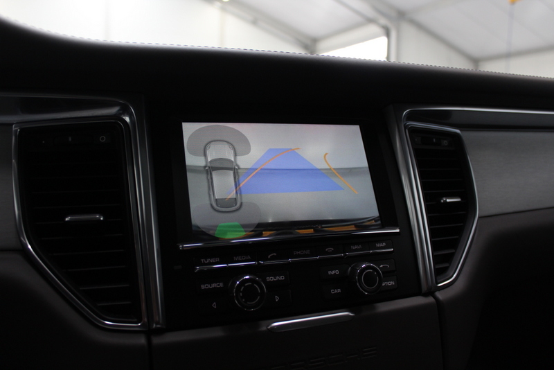 Porsche Macan Porsche Macan 3.0 S 340PK | RIJKLAAR | PANORAMADAK | LEER | NAVIGATIE | STOELVERWARMING