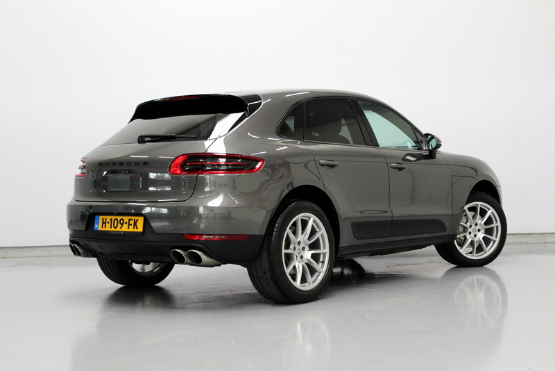 Porsche Macan Porsche Macan 3.0 S 340PK | RIJKLAAR | PANORAMADAK | LEER | NAVIGATIE | STOELVERWARMING