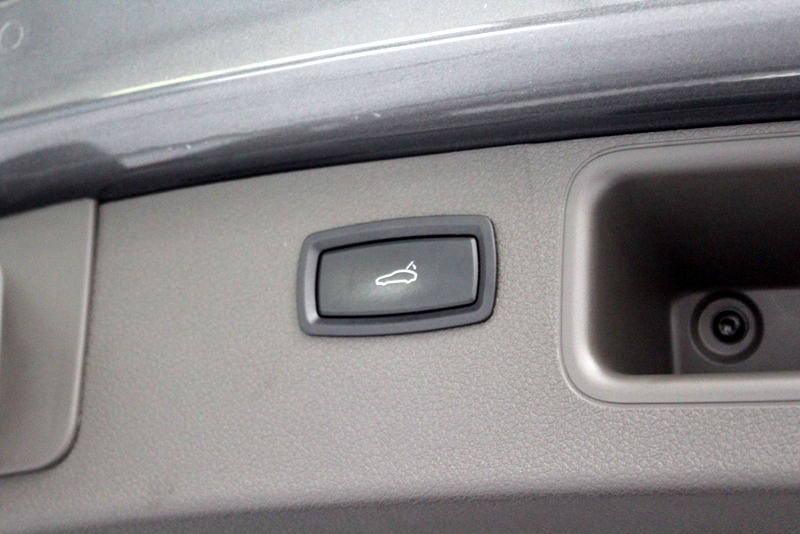 Porsche Macan Porsche Macan 3.0 S 340PK | RIJKLAAR | PANORAMADAK | LEER | NAVIGATIE | STOELVERWARMING