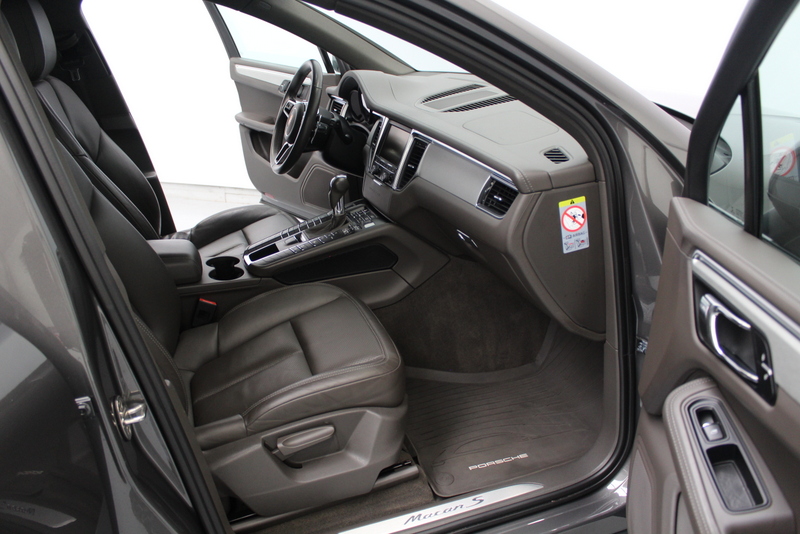 Porsche Macan Porsche Macan 3.0 S 340PK | RIJKLAAR | PANORAMADAK | LEER | NAVIGATIE | STOELVERWARMING