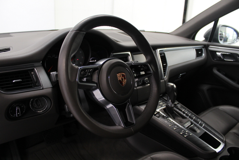 Porsche Macan Porsche Macan 3.0 S 340PK | RIJKLAAR | PANORAMADAK | LEER | NAVIGATIE | STOELVERWARMING