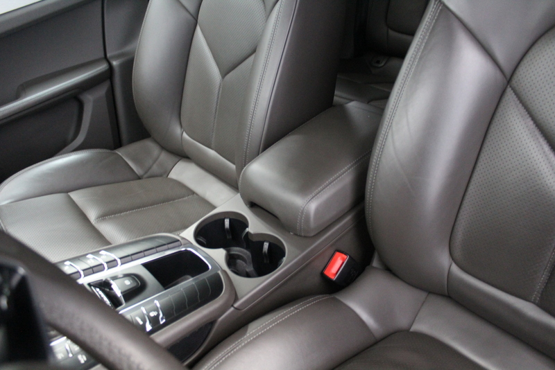 Porsche Macan Porsche Macan 3.0 S 340PK | RIJKLAAR | PANORAMADAK | LEER | NAVIGATIE | STOELVERWARMING