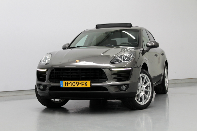 Porsche Macan Porsche Macan 3.0 S 340PK | RIJKLAAR | PANORAMADAK | LEER | NAVIGATIE | STOELVERWARMING
