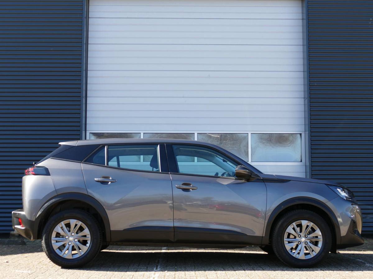 Peugeot 2008 Peugeot 2008 1.2 PureTech Active Pack | 100PK | Trekhaak | Cruise Control | Parkeersensoren Achter | Airco | Navigatie | Climate Control |