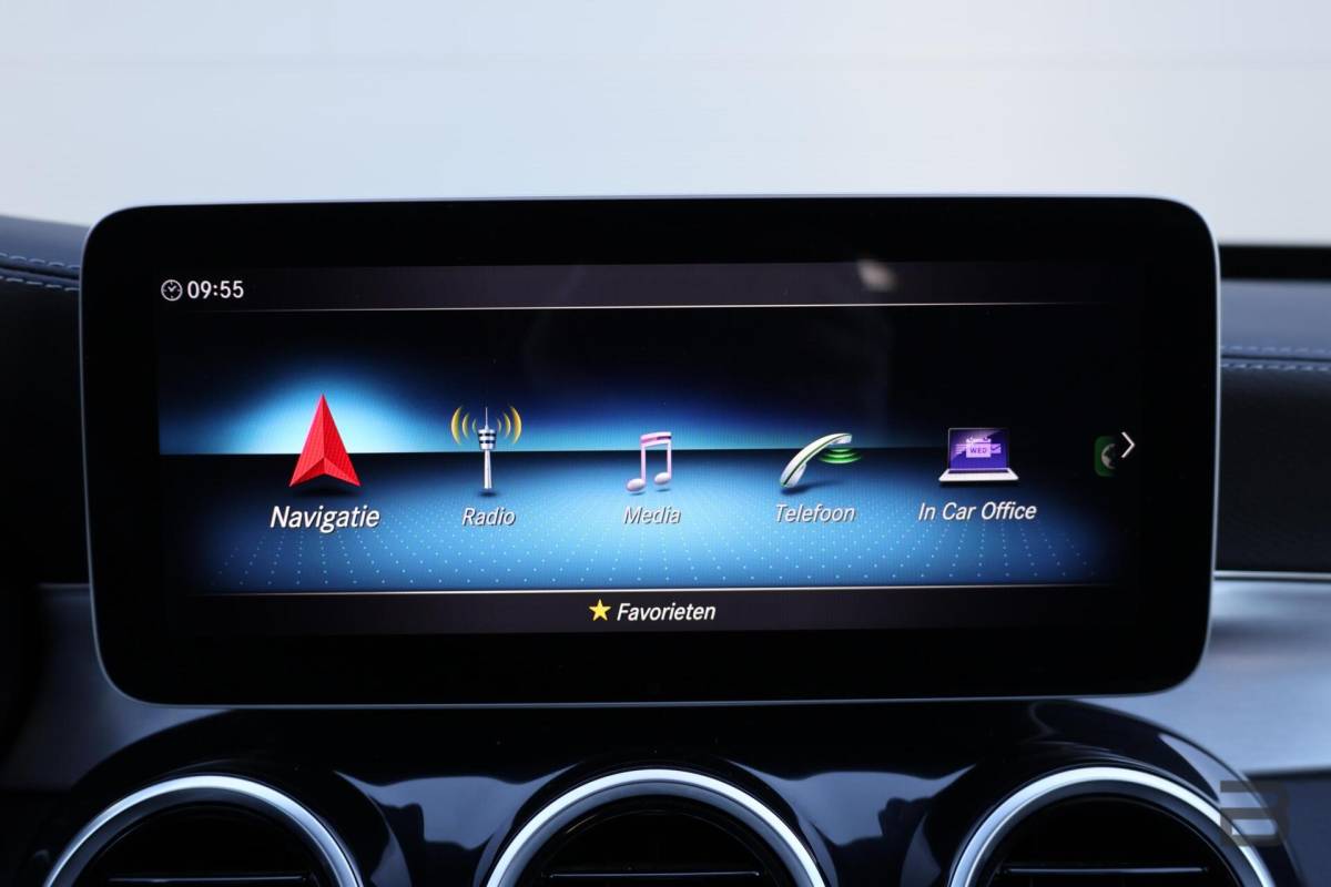 Mercedes-Benz C-Klasse Mercedes C-klasse Estate 400 4MATIC AMG Line / Panoramadak / Memory stoelen / Night Pakket / Burmester Surround
