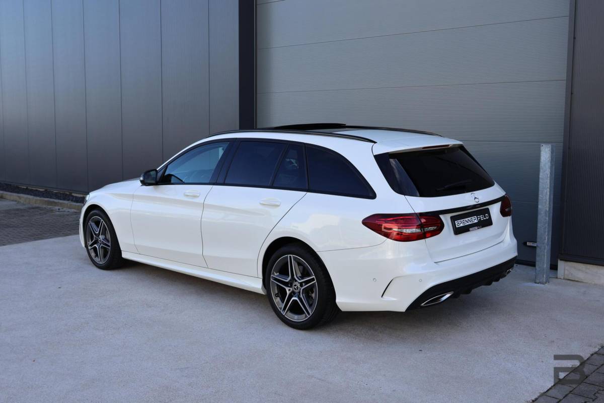 Mercedes-Benz C-Klasse Mercedes C-klasse Estate 400 4MATIC AMG Line / Panoramadak / Memory stoelen / Night Pakket / Burmester Surround
