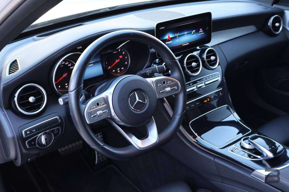 Mercedes-Benz C-Klasse Mercedes C-klasse Estate 400 4MATIC AMG Line / Panoramadak / Memory stoelen / Night Pakket / Burmester Surround