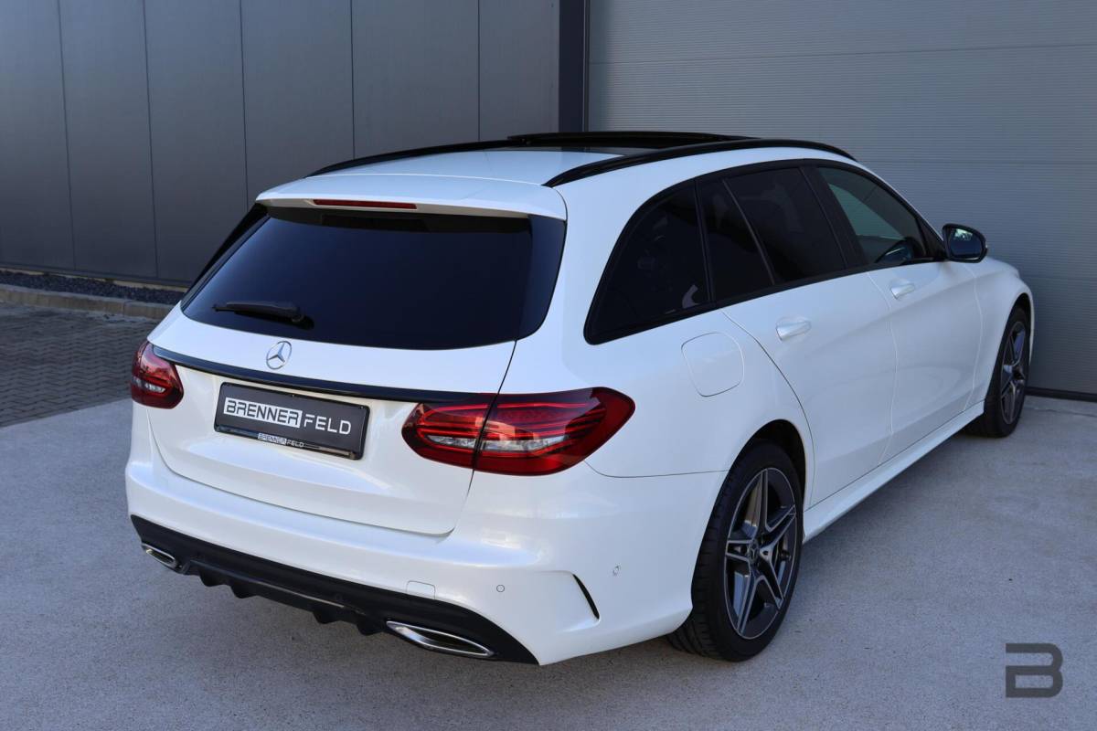 Mercedes-Benz C-Klasse Mercedes C-klasse Estate 400 4MATIC AMG Line / Panoramadak / Memory stoelen / Night Pakket / Burmester Surround