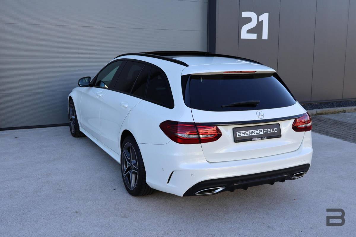 Mercedes-Benz C-Klasse Mercedes C-klasse Estate 400 4MATIC AMG Line / Panoramadak / Memory stoelen / Night Pakket / Burmester Surround
