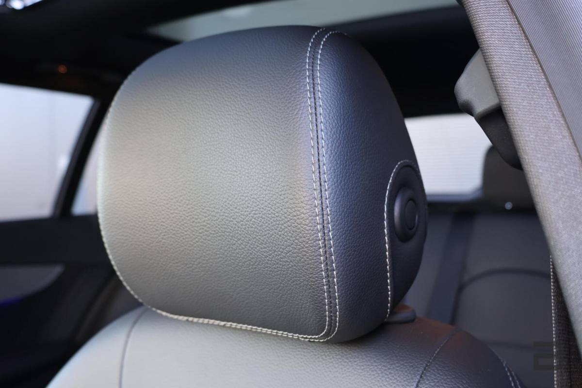 Mercedes-Benz C-Klasse Mercedes C-klasse Estate 400 4MATIC AMG Line / Panoramadak / Memory stoelen / Night Pakket / Burmester Surround