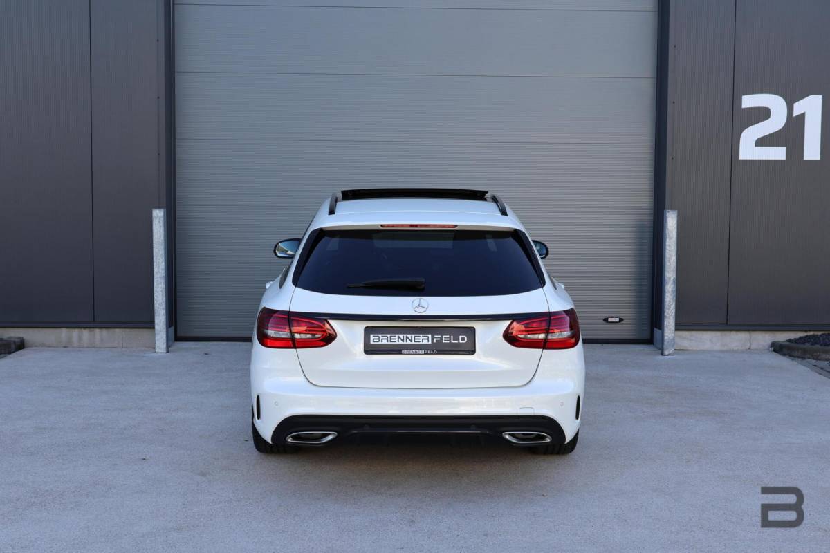 Mercedes-Benz C-Klasse Mercedes C-klasse Estate 400 4MATIC AMG Line / Panoramadak / Memory stoelen / Night Pakket / Burmester Surround