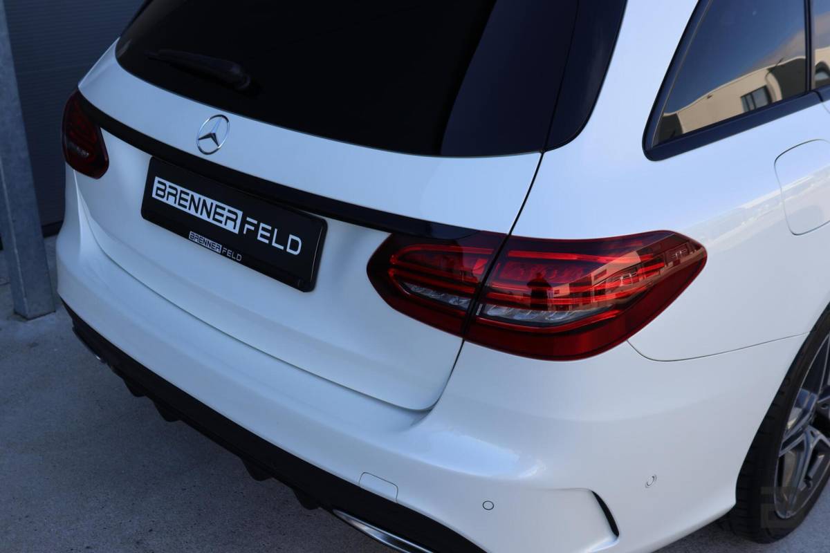 Mercedes-Benz C-Klasse Mercedes C-klasse Estate 400 4MATIC AMG Line / Panoramadak / Memory stoelen / Night Pakket / Burmester Surround
