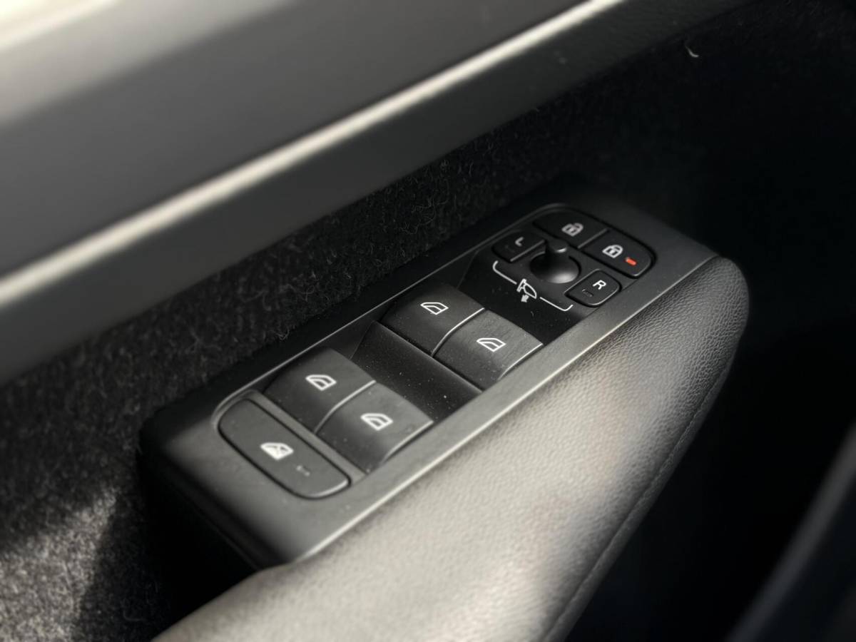 Volvo XC40 Volvo XC40 T3 Momentum Automaat | Camera | Garantie