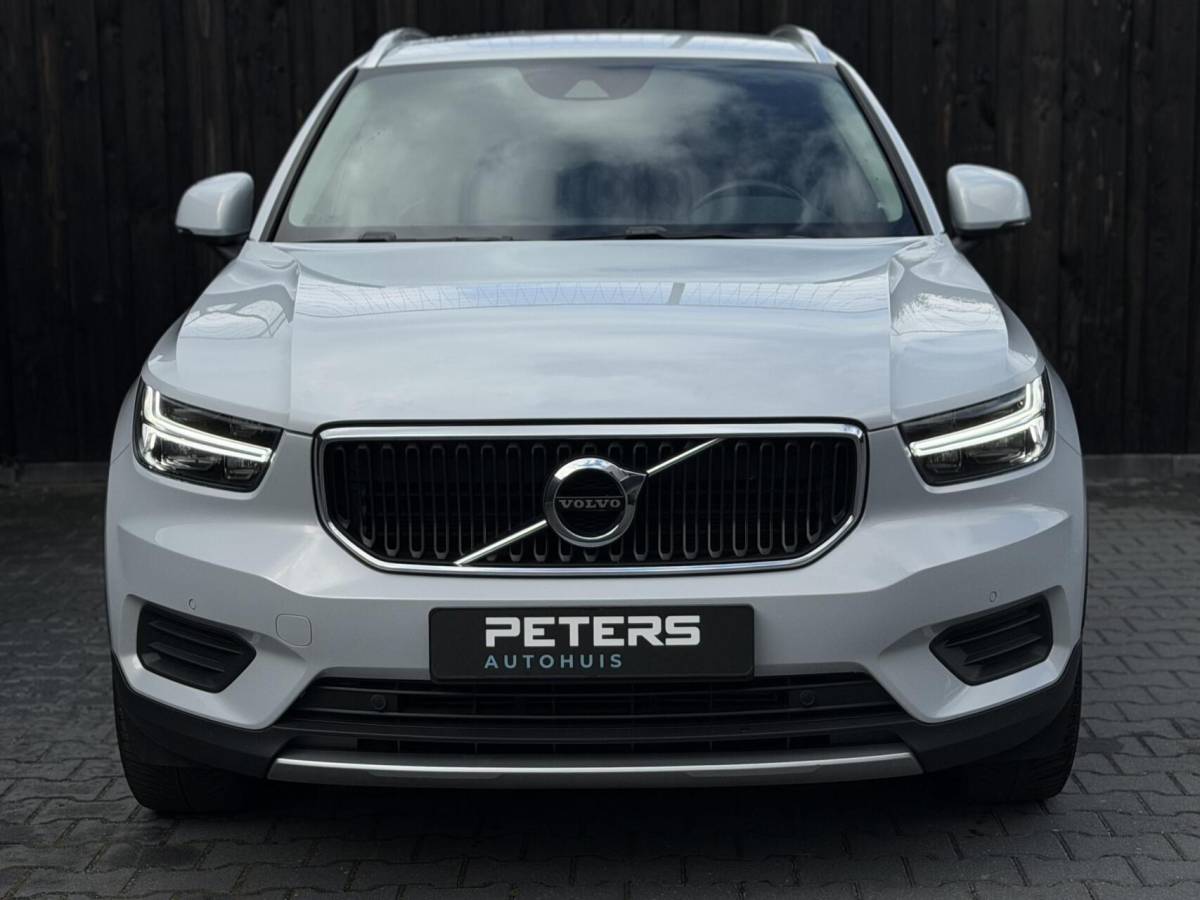 Volvo XC40 Volvo XC40 T3 Momentum Automaat | Camera | Garantie