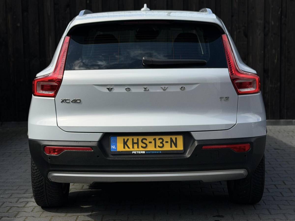 Volvo XC40 Volvo XC40 T3 Momentum Automaat | Camera | Garantie