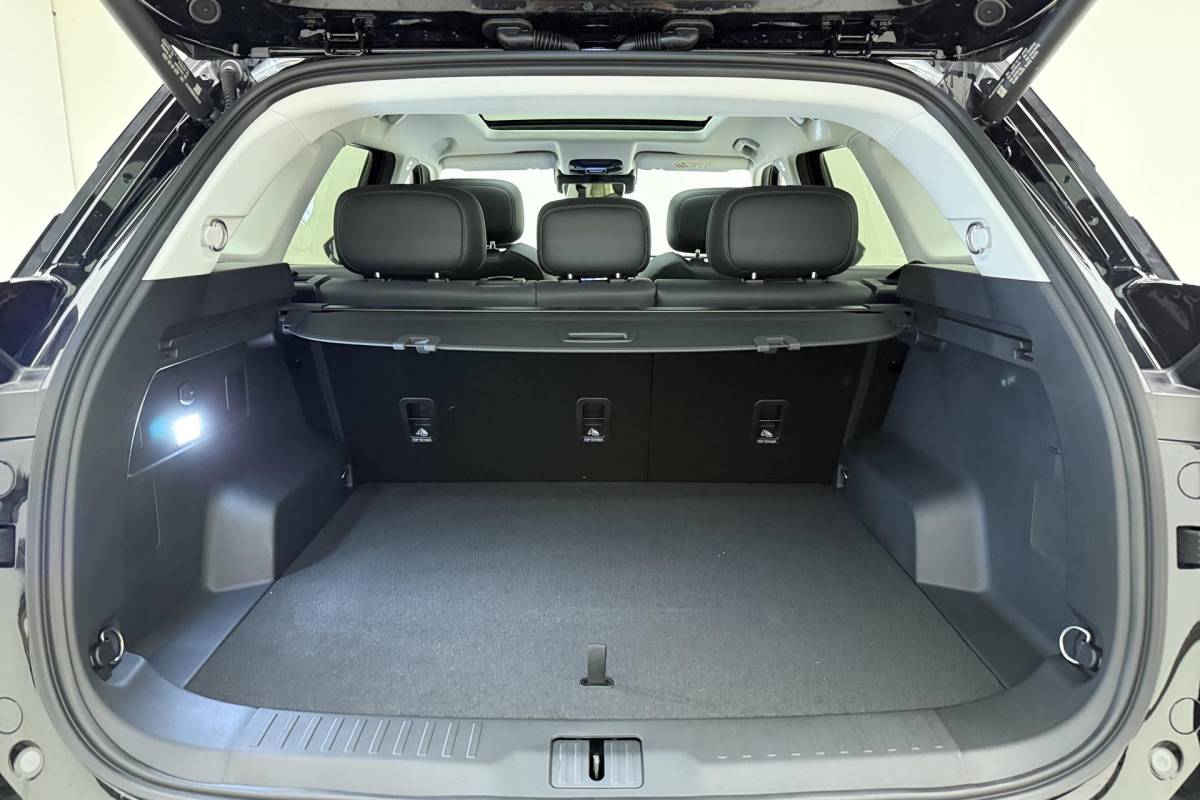 Jaecoo 7 Jaecoo 7 1.5 TGDI SHS-P Exclusive | RIJKLAAR INCLUSIEF €2.500,- REGISTRATIEVOORDEEL | Glazen schuif-/ kanteldak | 7 jaar garantie tot 150.000 km | 360 3D Camera | Lederen bekleding | Stoelventilatie & verwarming | Elektrische achterklep | Apple Carplay/Android auto
