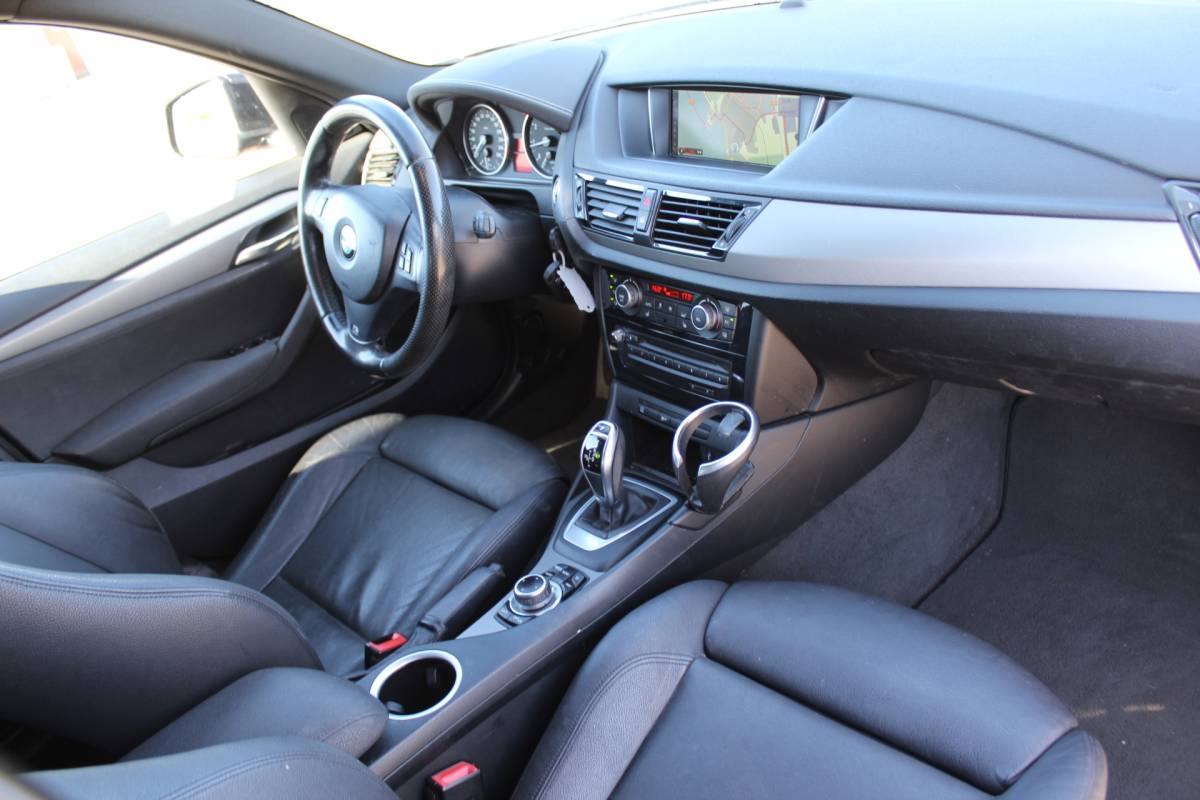 BMW X1 BMW X1 SDrive20i High Executive M uitv. nap ,,leder panorama