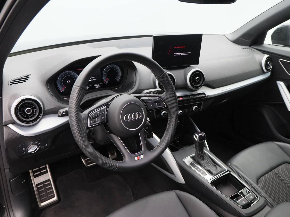 Audi Q2 Audi Q2 35 TFSi 150 Pk S-Line Automaat | Full LED | Navigatie | Zwart Optiek | 17 Inch | Sportstoelen | Camera | 22.501 Km!!
