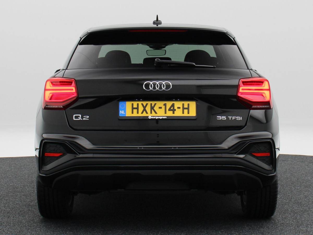 Audi Q2 Audi Q2 35 TFSi 150 Pk S-Line Automaat | Full LED | Navigatie | Zwart Optiek | 17 Inch | Sportstoelen | Camera | 22.501 Km!!