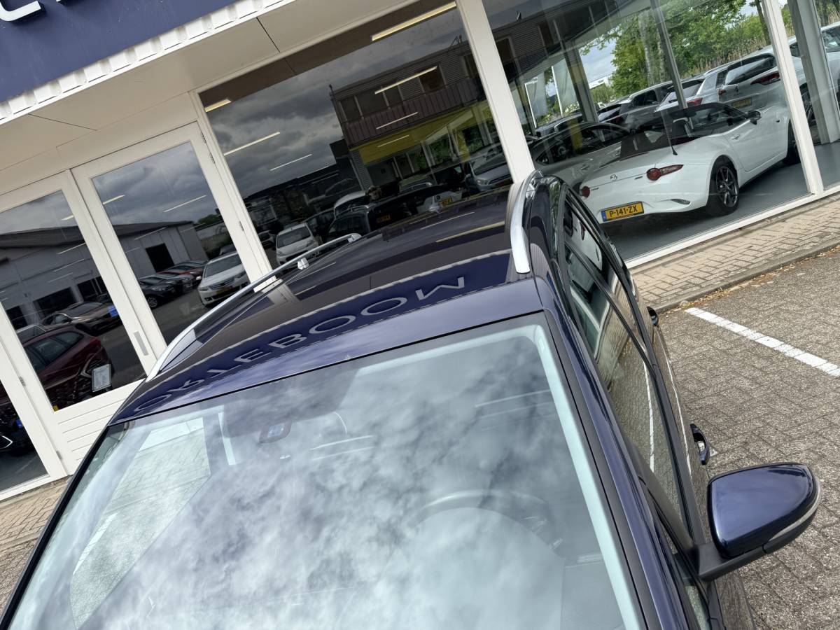 Volkswagen Touran Volkswagen Touran 1.4 TSI Cup | Trekhaak | Navi | Cruise | Bluetooth | Stoelverwarming | PDC v+a incl. Camera