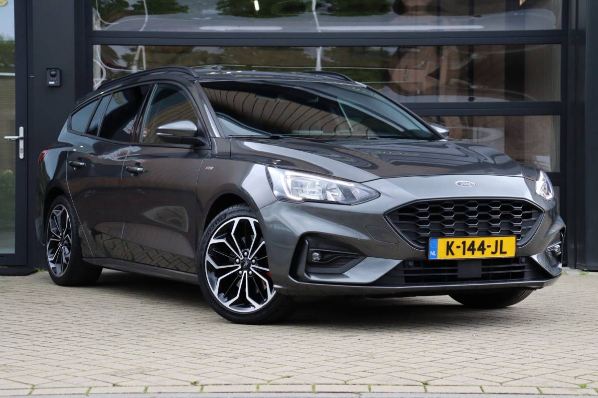Ford Focus Ford Focus Wagon 1.0 EcoBoost Titanium ST X Business | NAP | Apple Carplay | Stoel/Stuur Verwarming | Cruise | Camera
