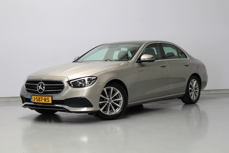 Mercedes-Benz E-Klasse Mercedes-Benz E-klasse 200 Business Solution Avantgarde 198PK, RIJKLAAR | PANORAMADAK | SFEERVERLICHTING | DEELS LEER | STANDKACHEL