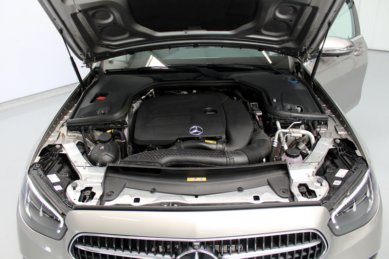 Mercedes-Benz E-Klasse Mercedes-Benz E-klasse 200 Business Solution Avantgarde 198PK, RIJKLAAR | PANORAMADAK | SFEERVERLICHTING | DEELS LEER | STANDKACHEL