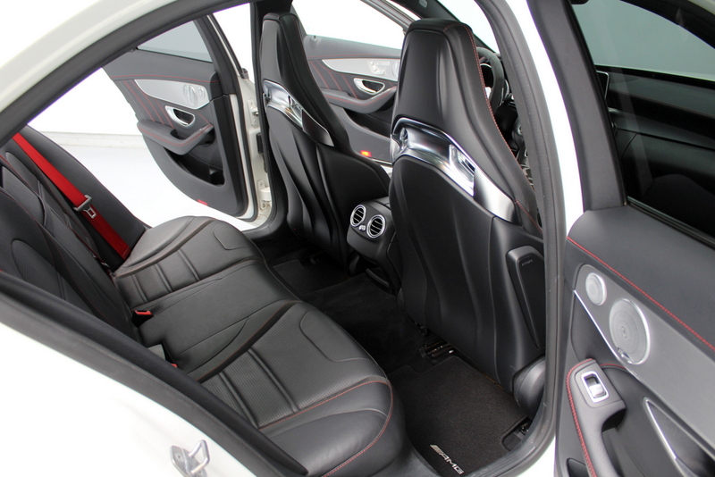 Mercedes-Benz C-Klasse Mercedes-Benz C-klasse AMG 43 4MATIC 468PK | RIJKLAAR | SCHAALSTOELEN | ALCANTARA STUUR | PANORAMADAK | CARPLAY