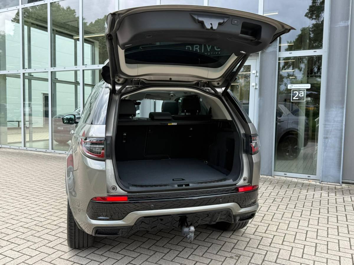 Land Rover Discovery Sport Land Rover Discovery Sport P300e 1.5 R-Dynamic HSE |Pano|ACC|Ventilatie|Winter|Meridian|Sfeer|El.Trekhaak|Silicon Premium