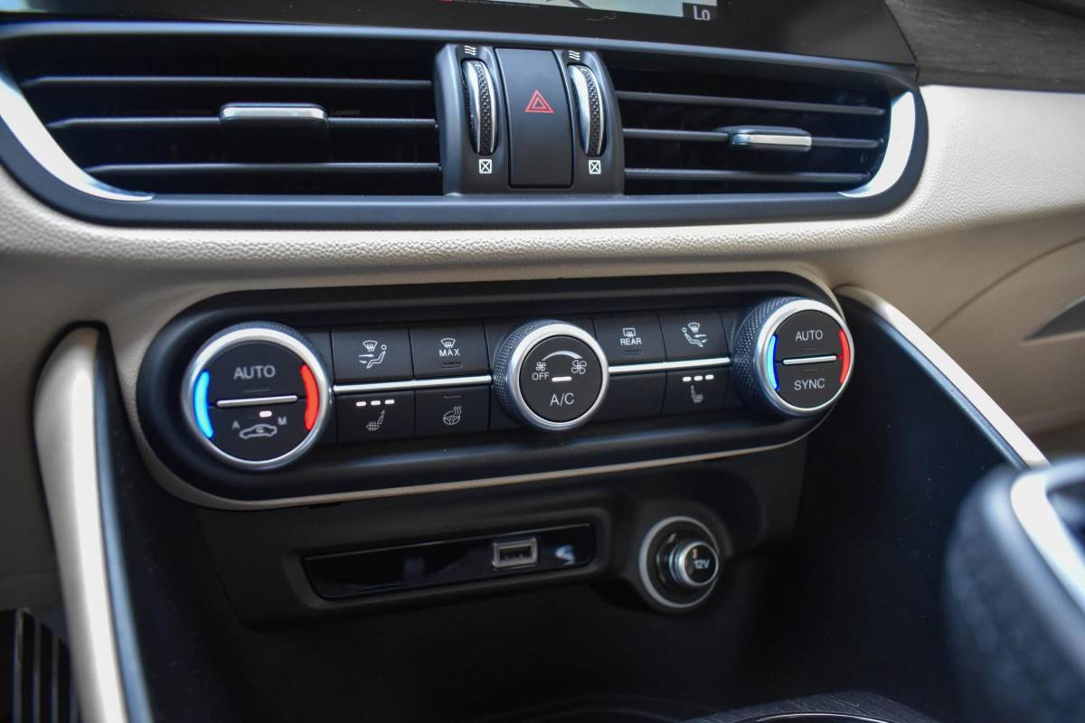 Alfa Romeo Giulia Alfa Romeo Giulia 2.2 TI Verde Visconti Leder Carplay Stoelverw.
