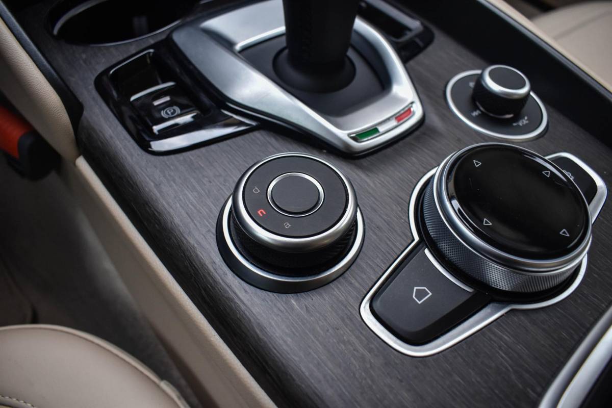 Alfa Romeo Giulia Alfa Romeo Giulia 2.2 TI Verde Visconti Leder Carplay Stoelverw.