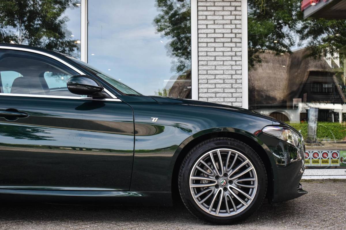 Alfa Romeo Giulia Alfa Romeo Giulia 2.2 TI Verde Visconti Leder Carplay Stoelverw.