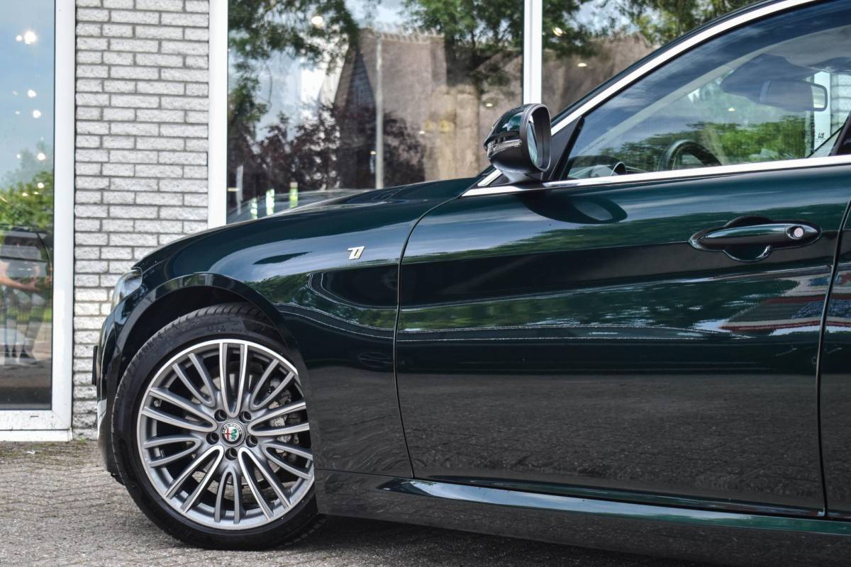 Alfa Romeo Giulia Alfa Romeo Giulia 2.2 TI Verde Visconti Leder Carplay Stoelverw.