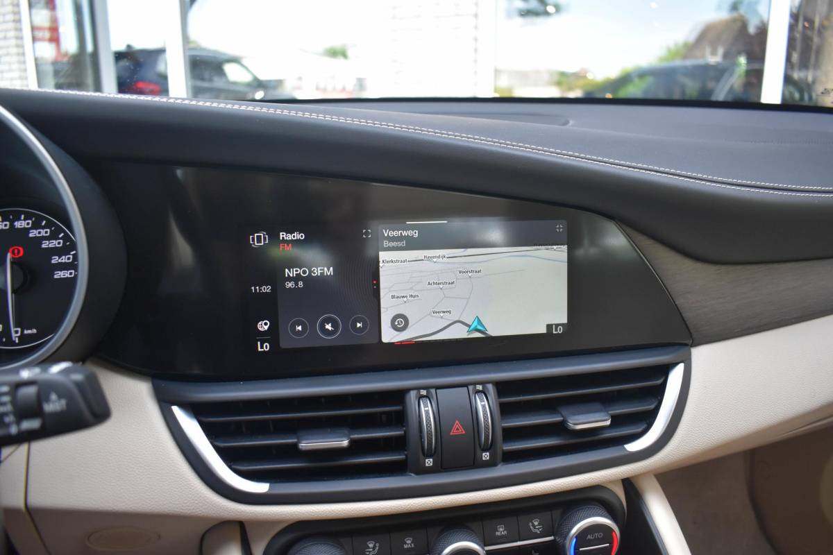 Alfa Romeo Giulia Alfa Romeo Giulia 2.2 TI Verde Visconti Leder Carplay Stoelverw.